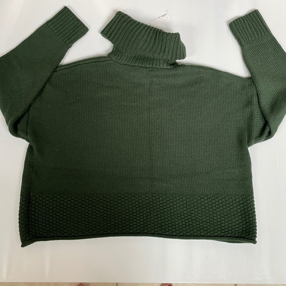 Madewell Cropped Boxy Turtleneck Sweater M Forest Green Minimalist Quiet Luxury - Picture 2 of 12